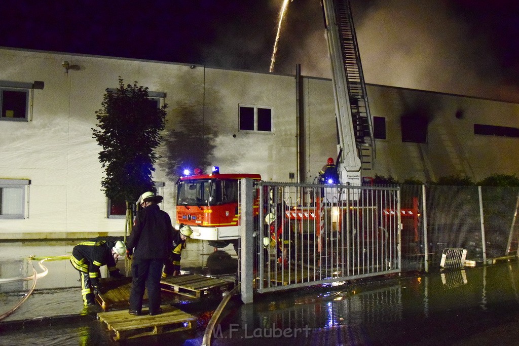 Grossbrand Halle Troisdorf Kriegsdorf Junkersring P726.JPG - Miklos Laubert